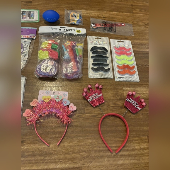 Party supplies, decorations and accessories - Picture 14 of 17